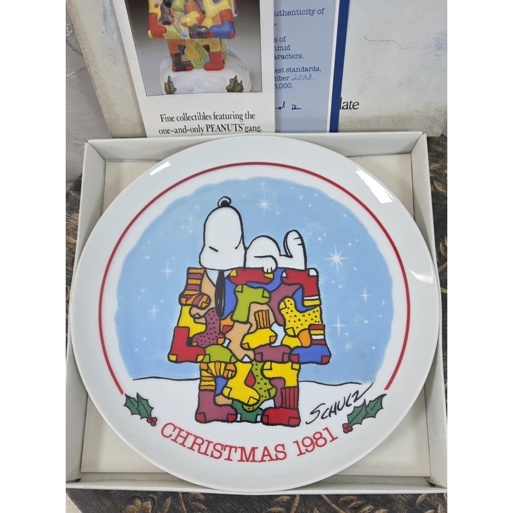 Schmid Peanuts Snoopy Christmas 1981 Plate -Tenth Limited Edition Numbered
